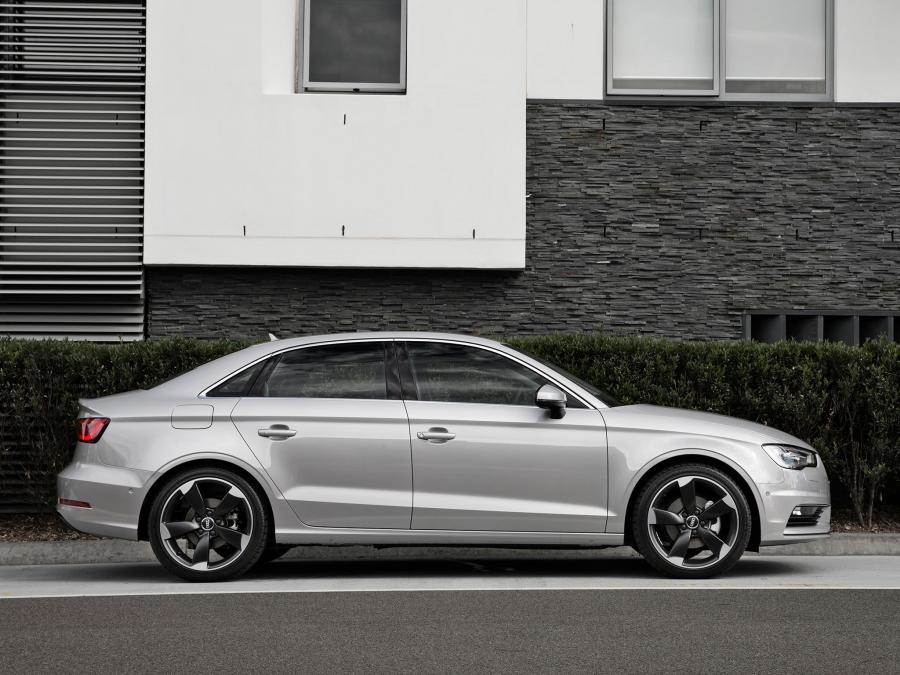  Audi A3 Sedan 2.0 TDI (8V) 2013 года  (AU) (фото 7 из 18)